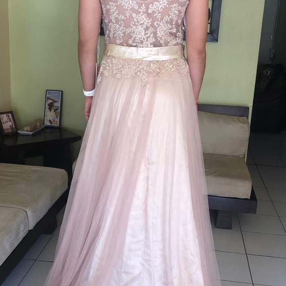 Brand new Wedding or Prom Dress - Picture 4 of 8